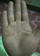 犯小人婚姻极端不顺利的手相算命建议